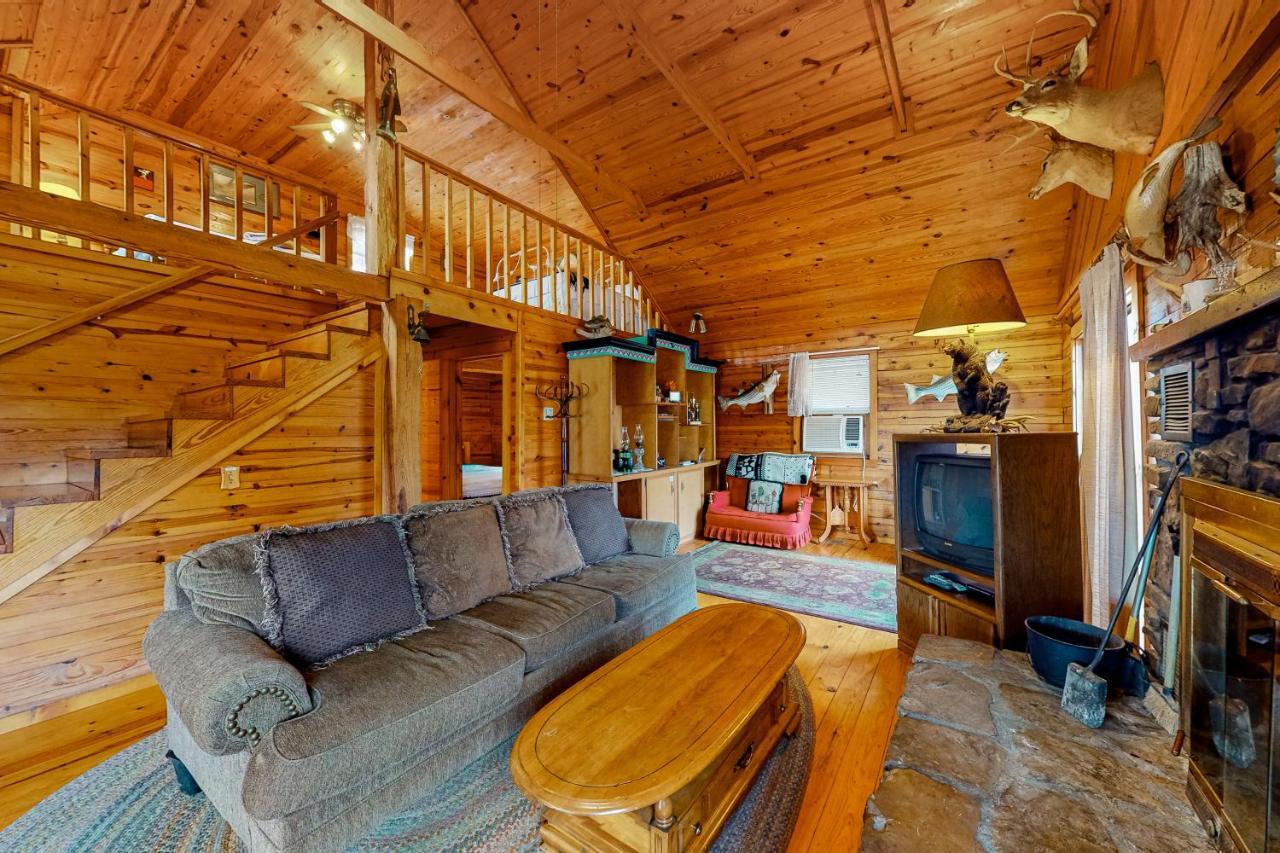 Charlie'S Ol' Fishing Cabin ยูเรกาสปริงส์ ภายนอก รูปภาพ
