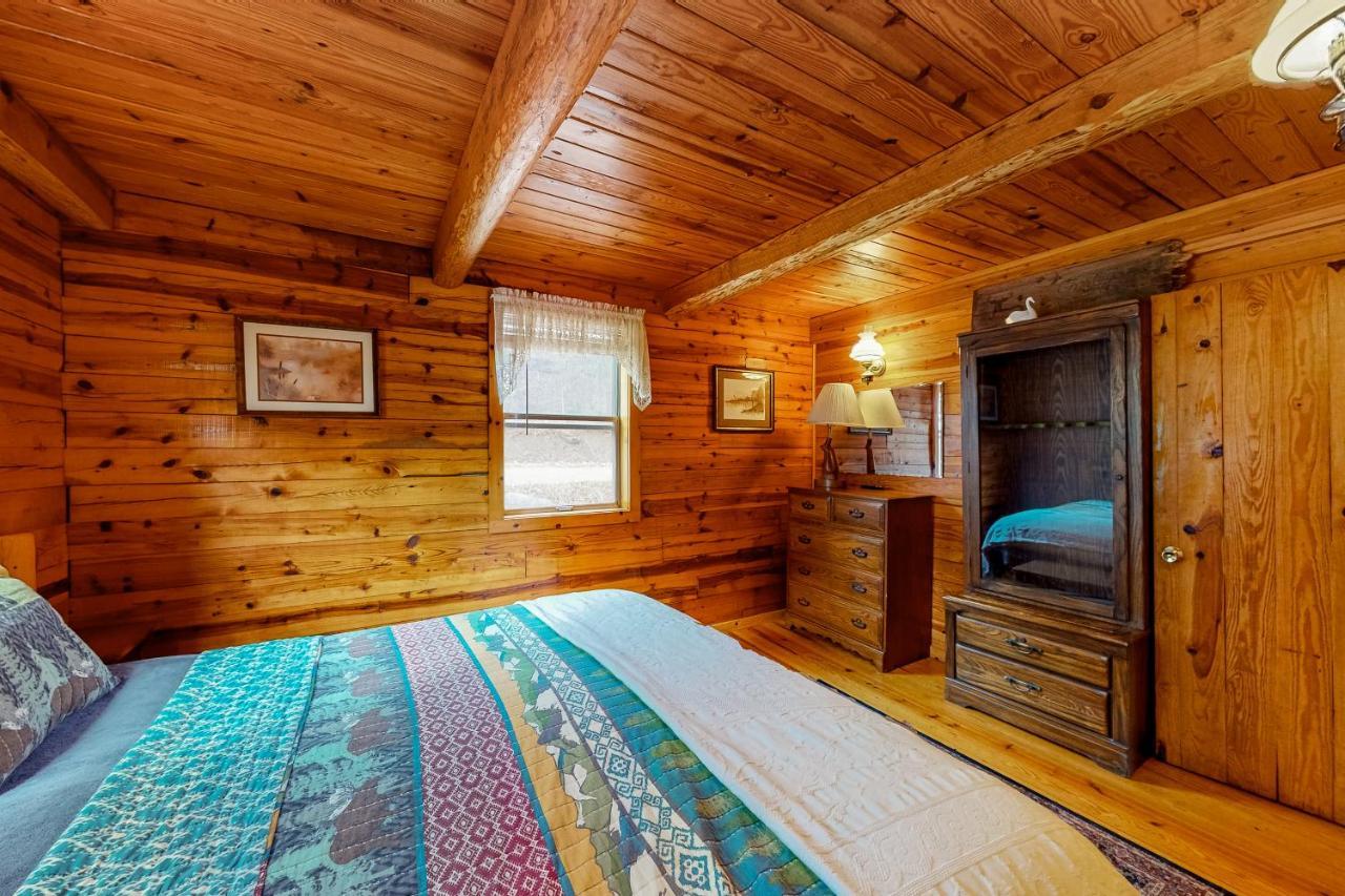 Charlie'S Ol' Fishing Cabin ยูเรกาสปริงส์ ภายนอก รูปภาพ