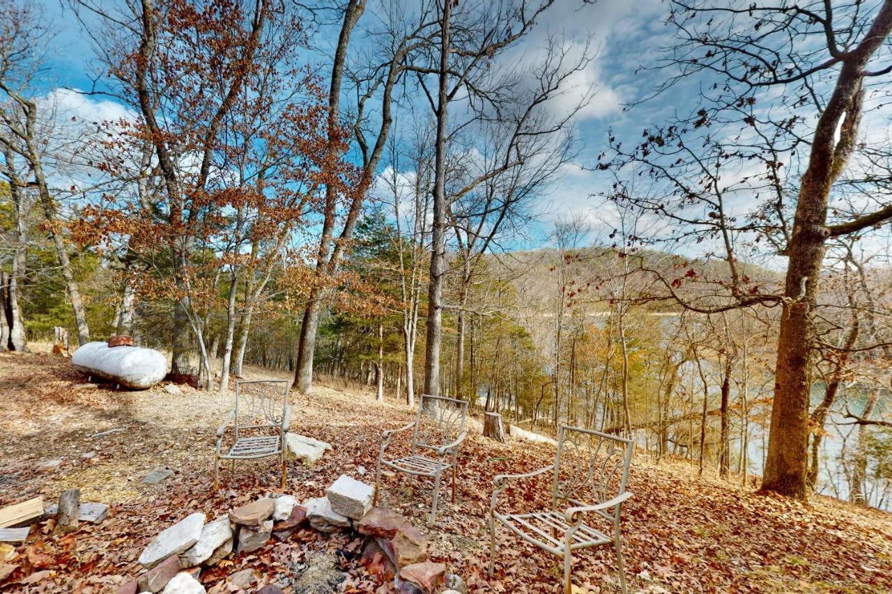 Charlie'S Ol' Fishing Cabin ยูเรกาสปริงส์ ภายนอก รูปภาพ